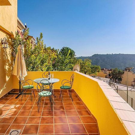 Awesome home in Cenes de la Vega with Outdoor swimming pool, WiFi&3 Bedrooms Buitenkant foto