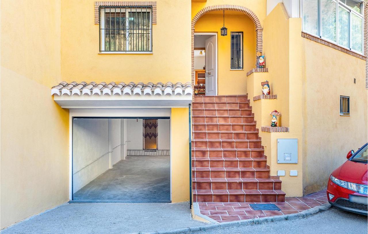 Awesome home in Cenes de la Vega with Outdoor swimming pool, WiFi&3 Bedrooms Buitenkant foto