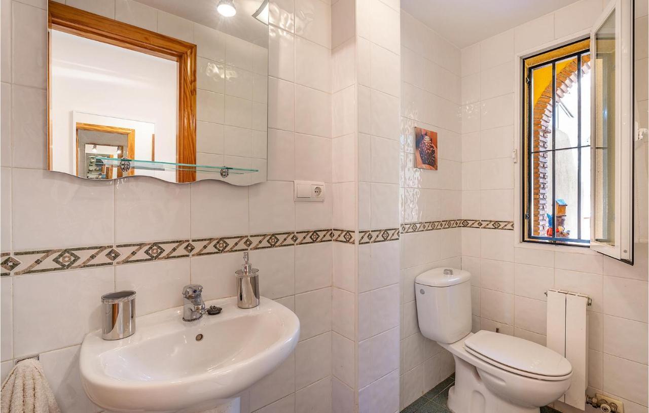 Awesome home in Cenes de la Vega with Outdoor swimming pool, WiFi&3 Bedrooms Buitenkant foto